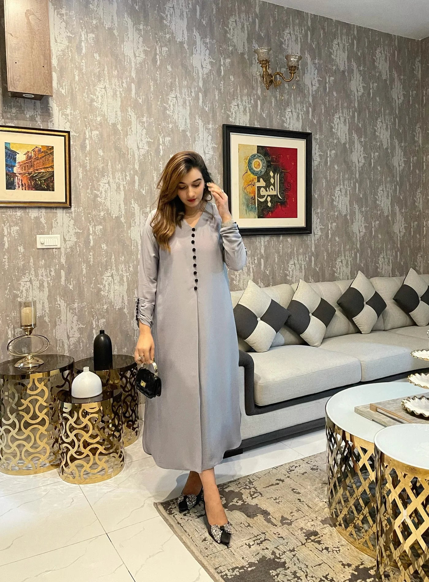 Grey button set